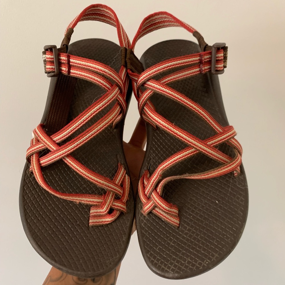 women’s chaco sandal size 8